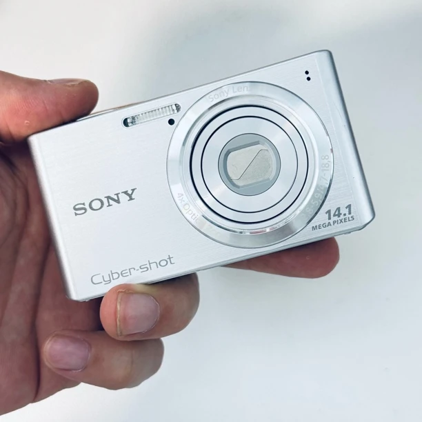 95新 Sony/索尼 w610爆款1410w像素出片色彩感好人白景浓