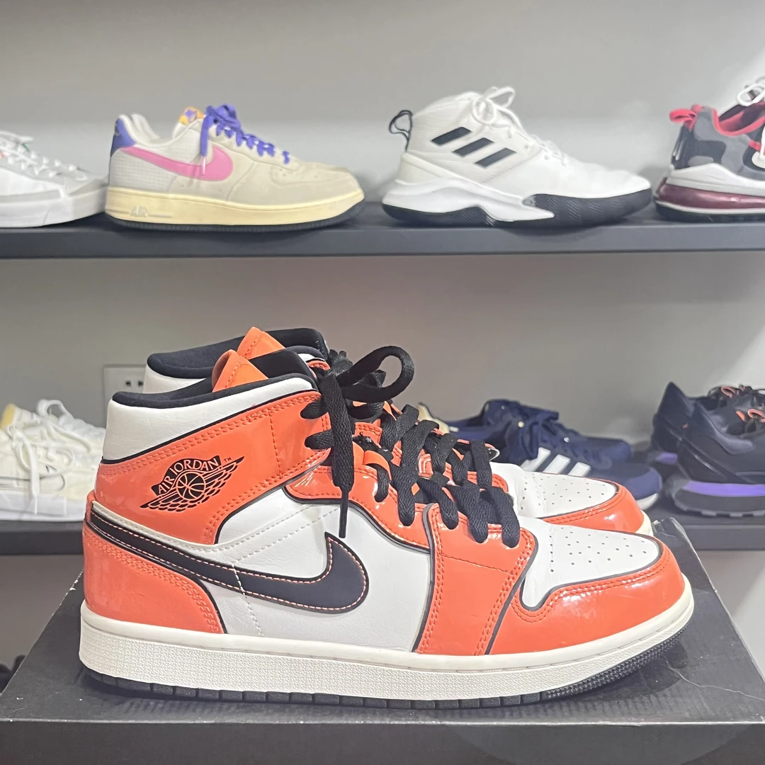 41码耐克 Air Jordan 1 运动休闲鞋 中帮/二次元/小扣碎 二手正品