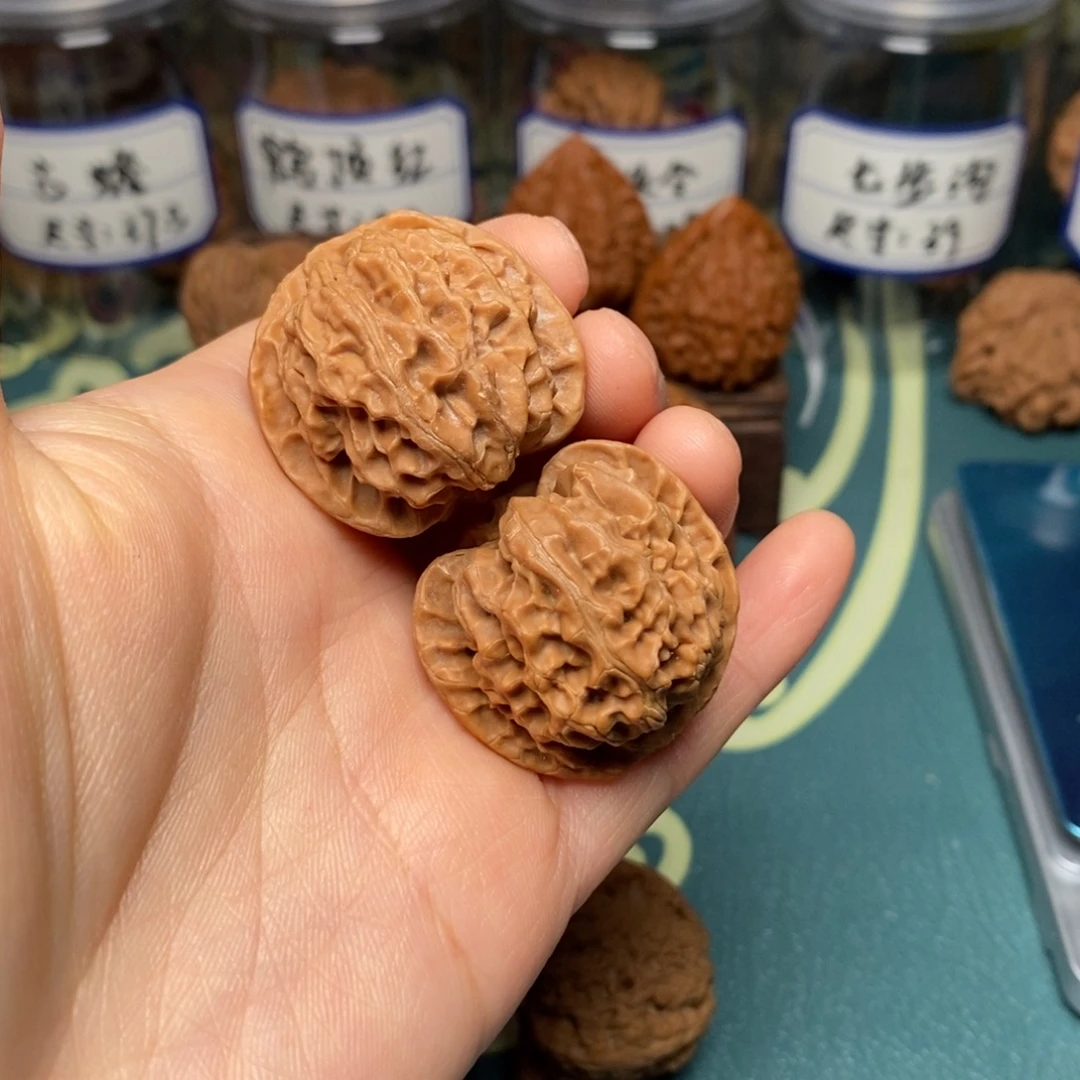 核桃33尺全品山地小苹果