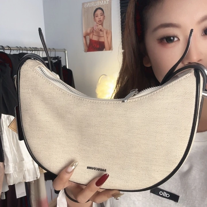 猪剖层皮革你在哪呢你现在干吗呢我想和他