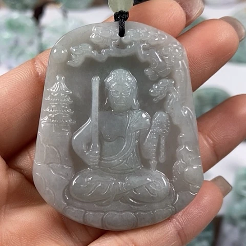 翡翠颈饰未镶嵌不动明王福利