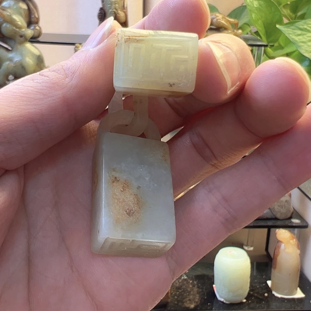 和田玉（糖玉）未镶嵌挂件