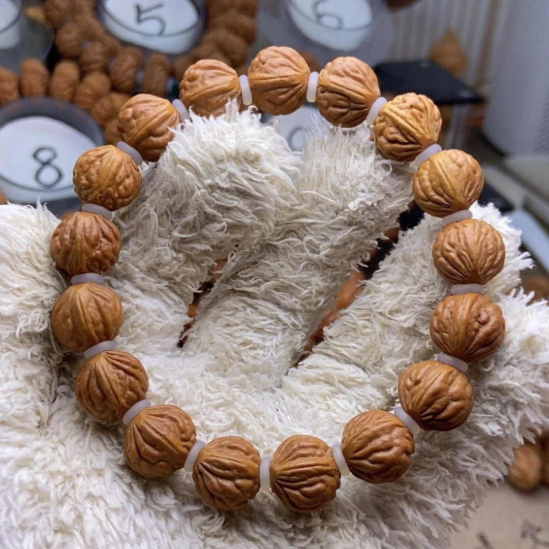 桃核手串闪电购 37