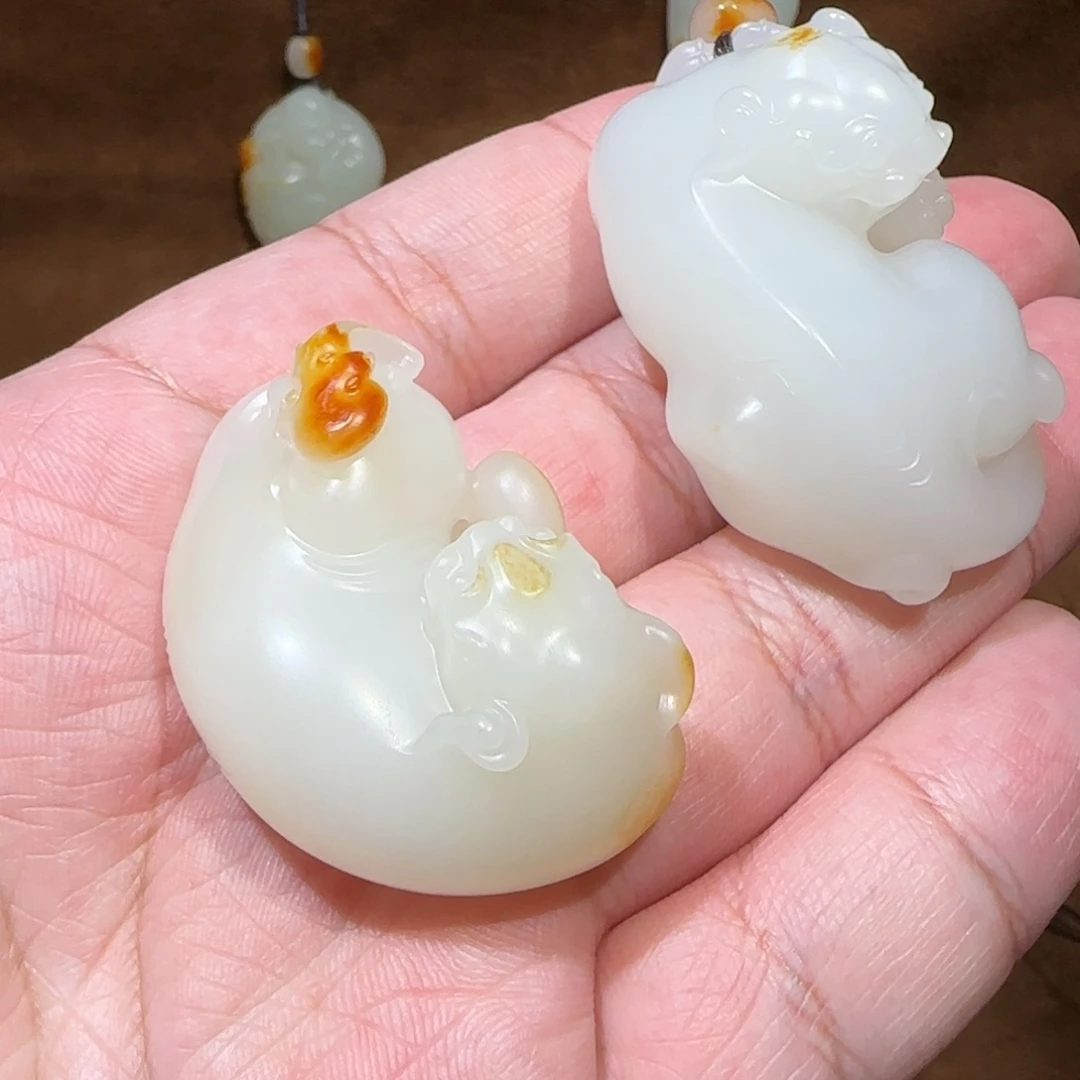 谦***和田玉未镶嵌颈饰