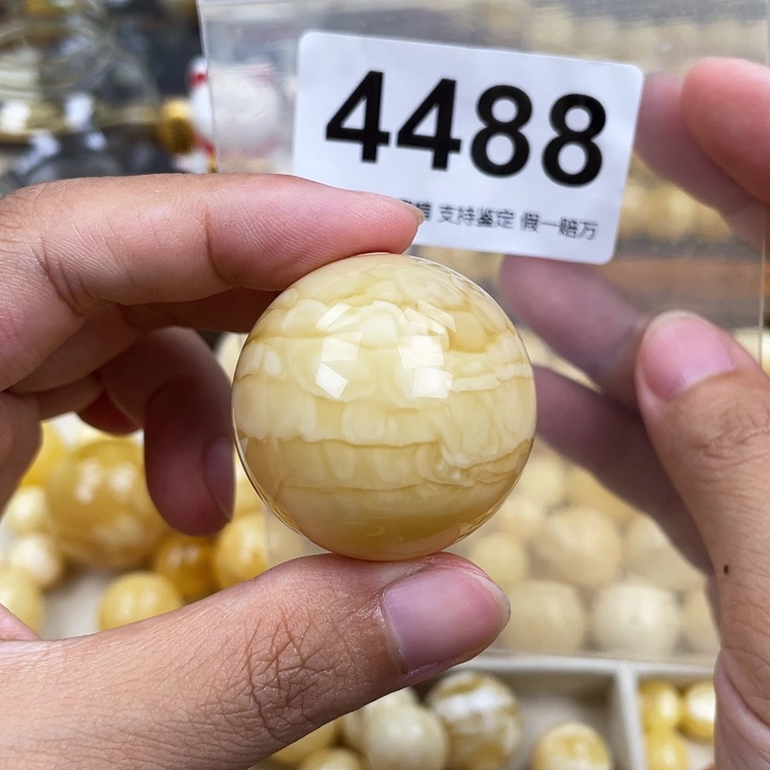 琥珀未镶嵌珠宝奇石34.6