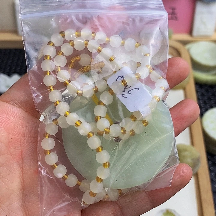 K***f陶瓷12345678挂坠
