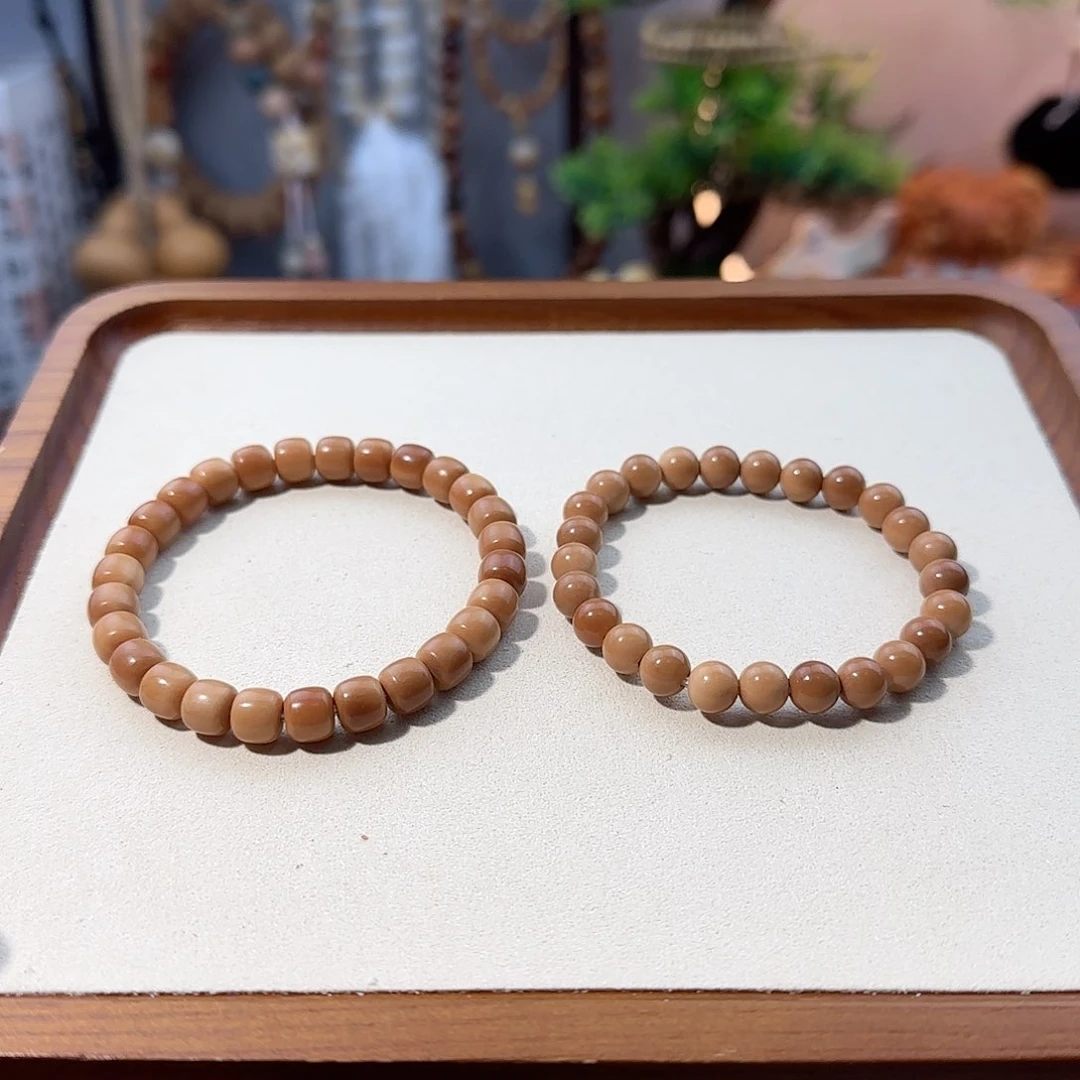 菩提根/象牙果吊坠白玉菩提风化卡8