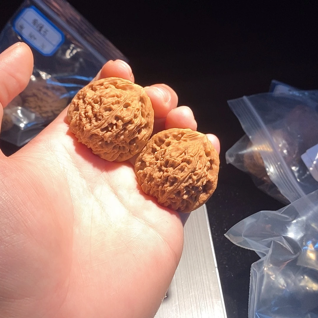 山***日手串/手链核桃南疆石精对