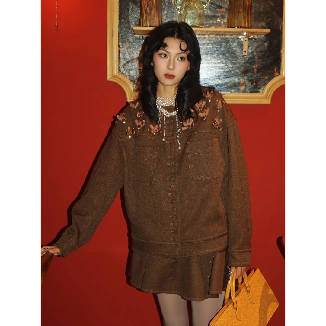 【DE MYSTERE】复古老钱风钉珠蝴蝶结夹克外套/a字裙裤裙GFC2412296