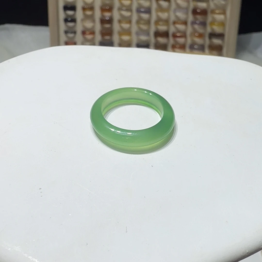 奶****玛瑙/玉髓未镶嵌戒指不退换19码