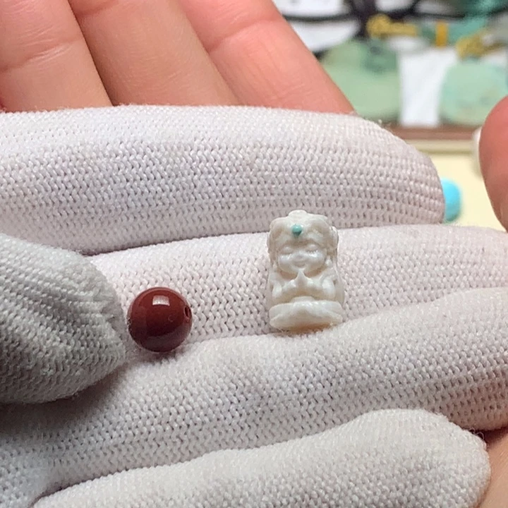 南红玛瑙未镶嵌珠宝奇石