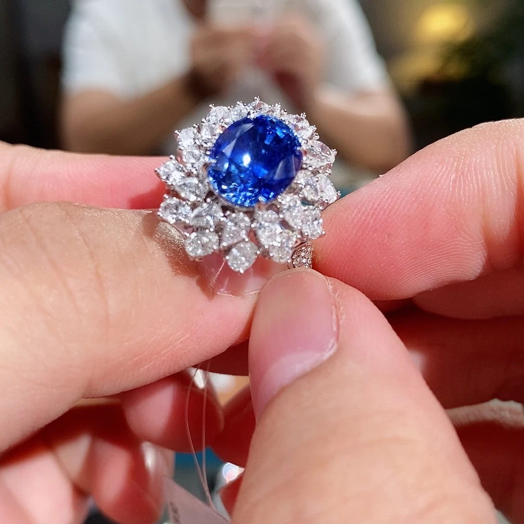 戒指蓝宝石18K金镶嵌5.03ct