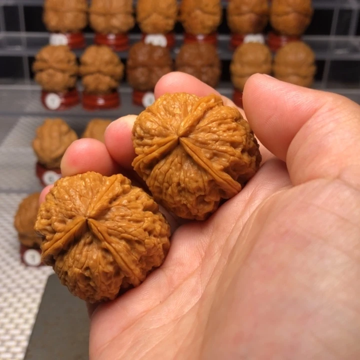 把件文玩核桃4密石花中花