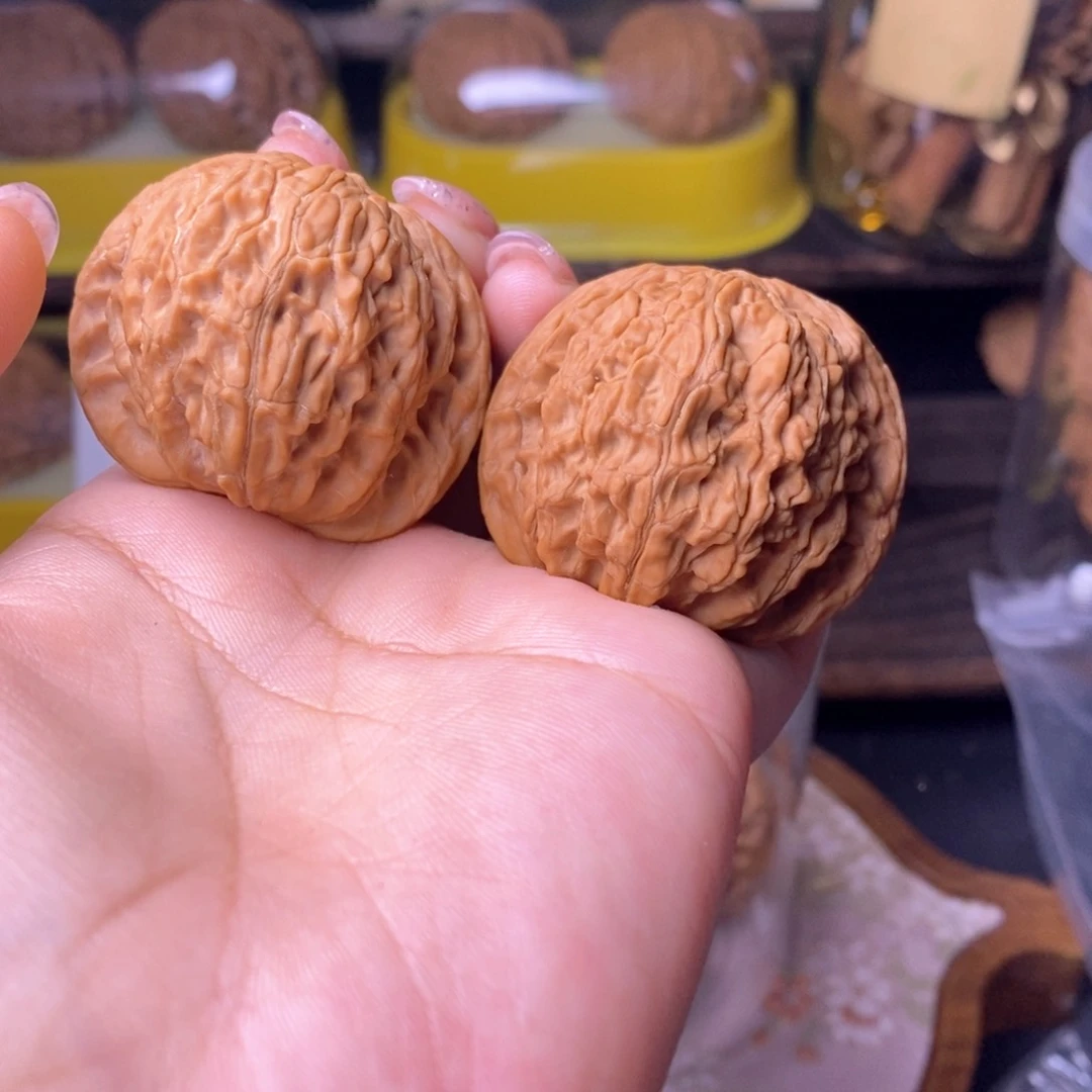 文玩核桃把件磨盘41克重42