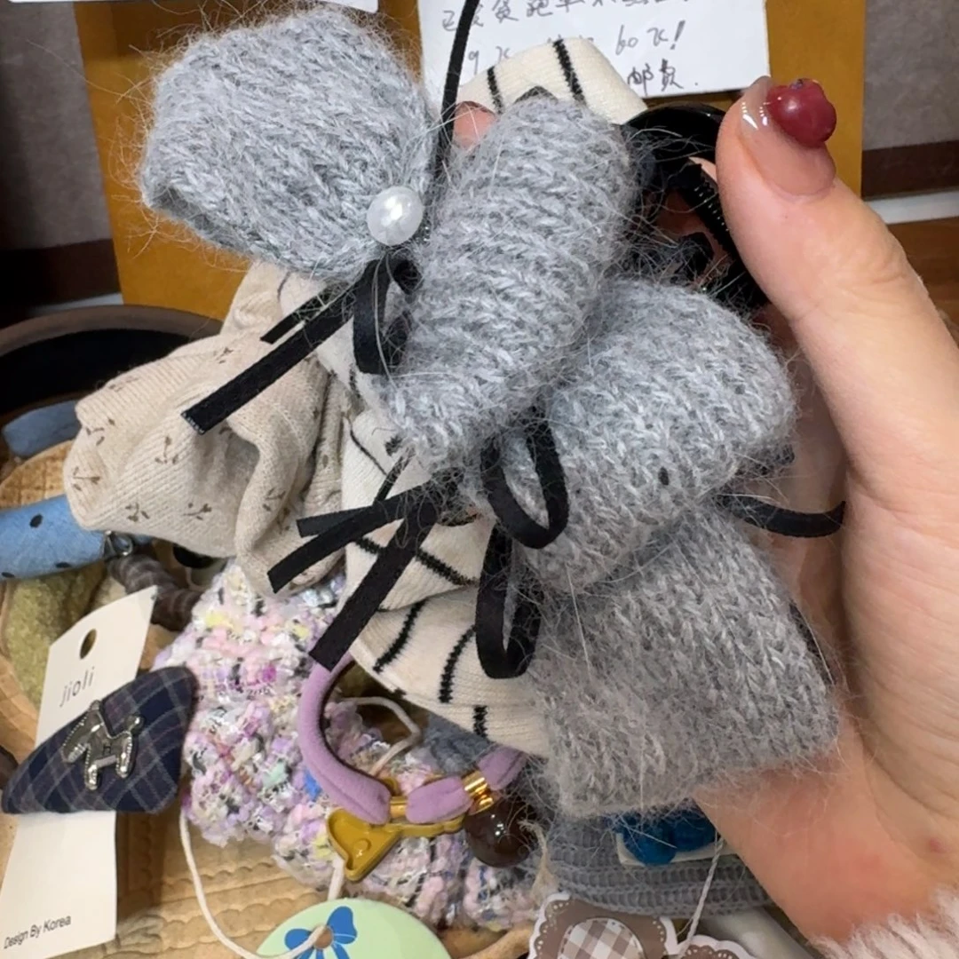 布艺铁合金马海毛抓夹