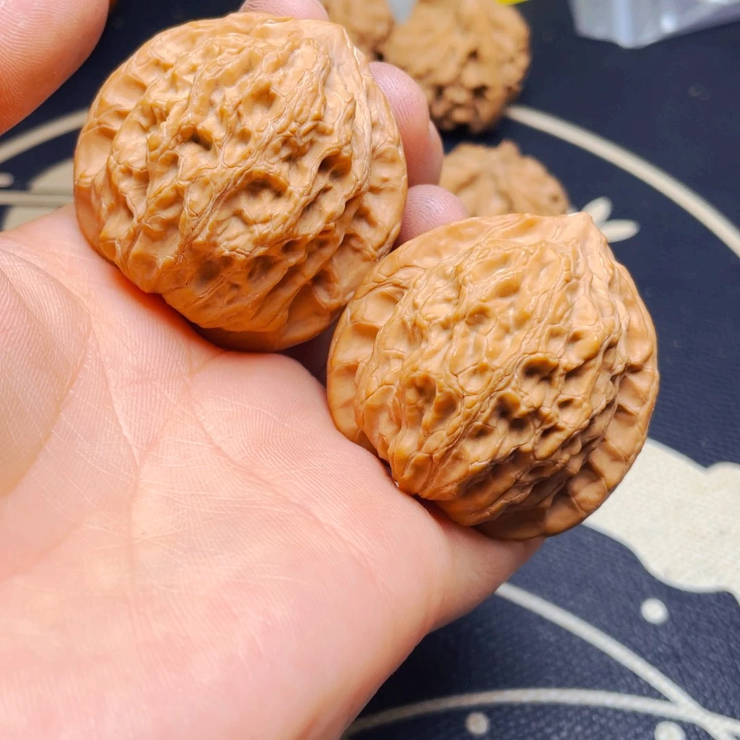 文玩核桃把件公子帽