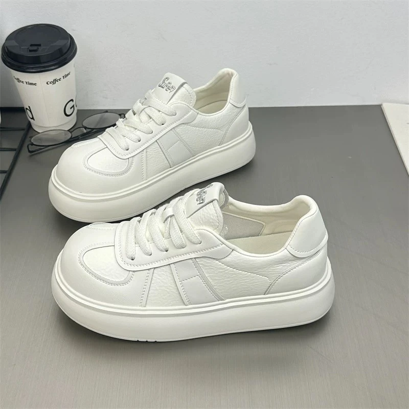 卡皮巴拉德训鞋2025春季新款女鞋丑萌圆头休闲板鞋厚底百搭小白鞋