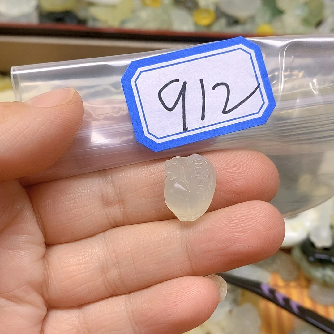 蛇纹石玉未镶嵌颈饰御*912