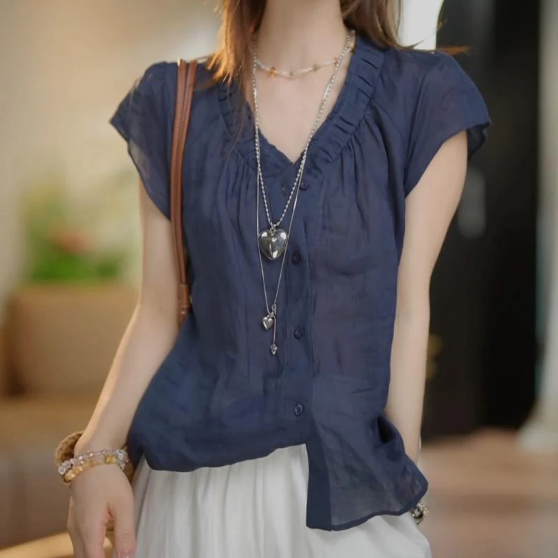 法式V领褶皱设计短袖衬衫女2025夏季新款洋气时髦百搭上衣高级感