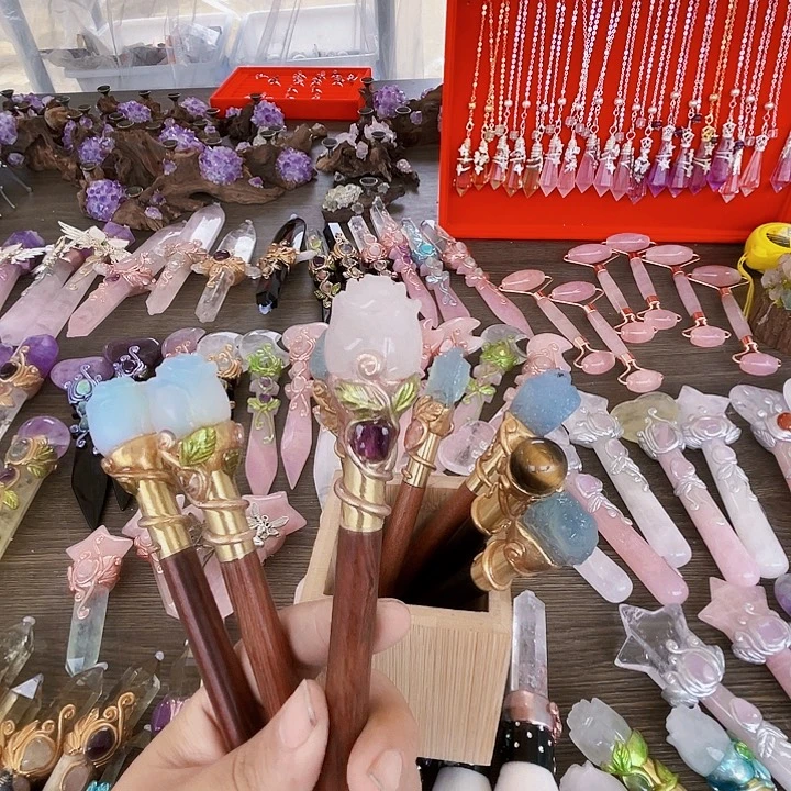 草***。水晶珠宝半成品未镶嵌