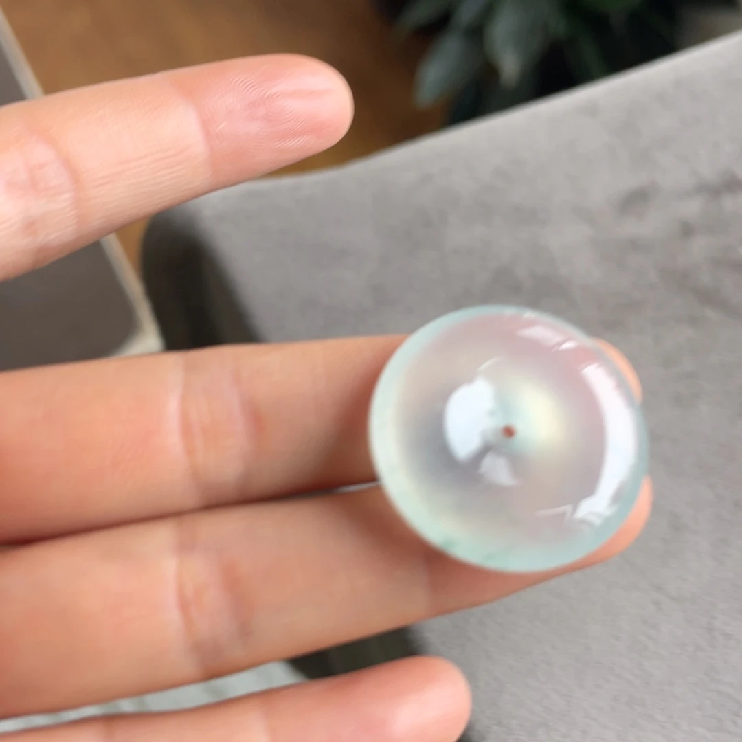 翡翠未镶嵌颈饰冰胶