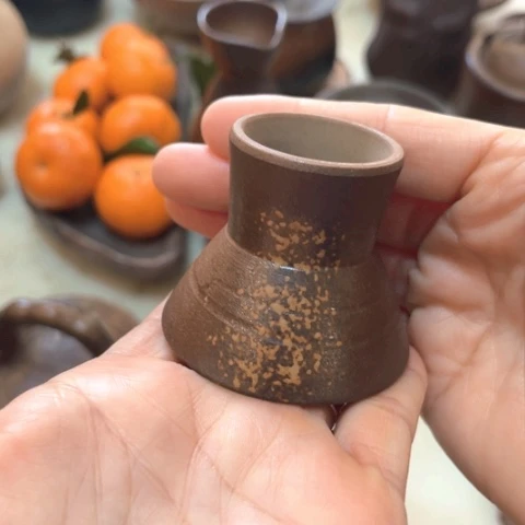 备前烧杯子一个可用作盖置