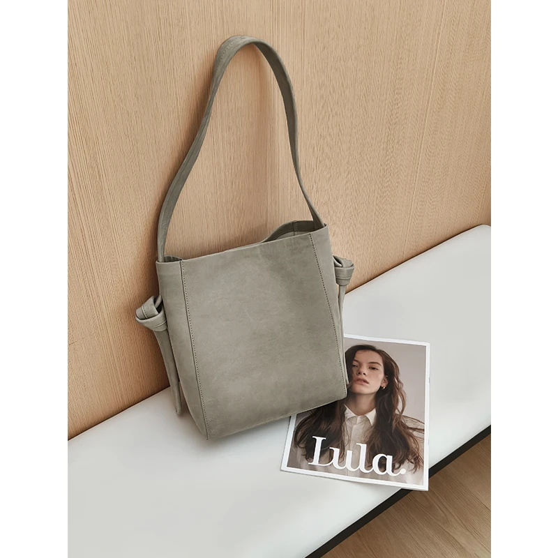 A美洋MEIYANG 海藻单肩包 头层牛皮革_磨砂肌理可拆卸内袋水桶包