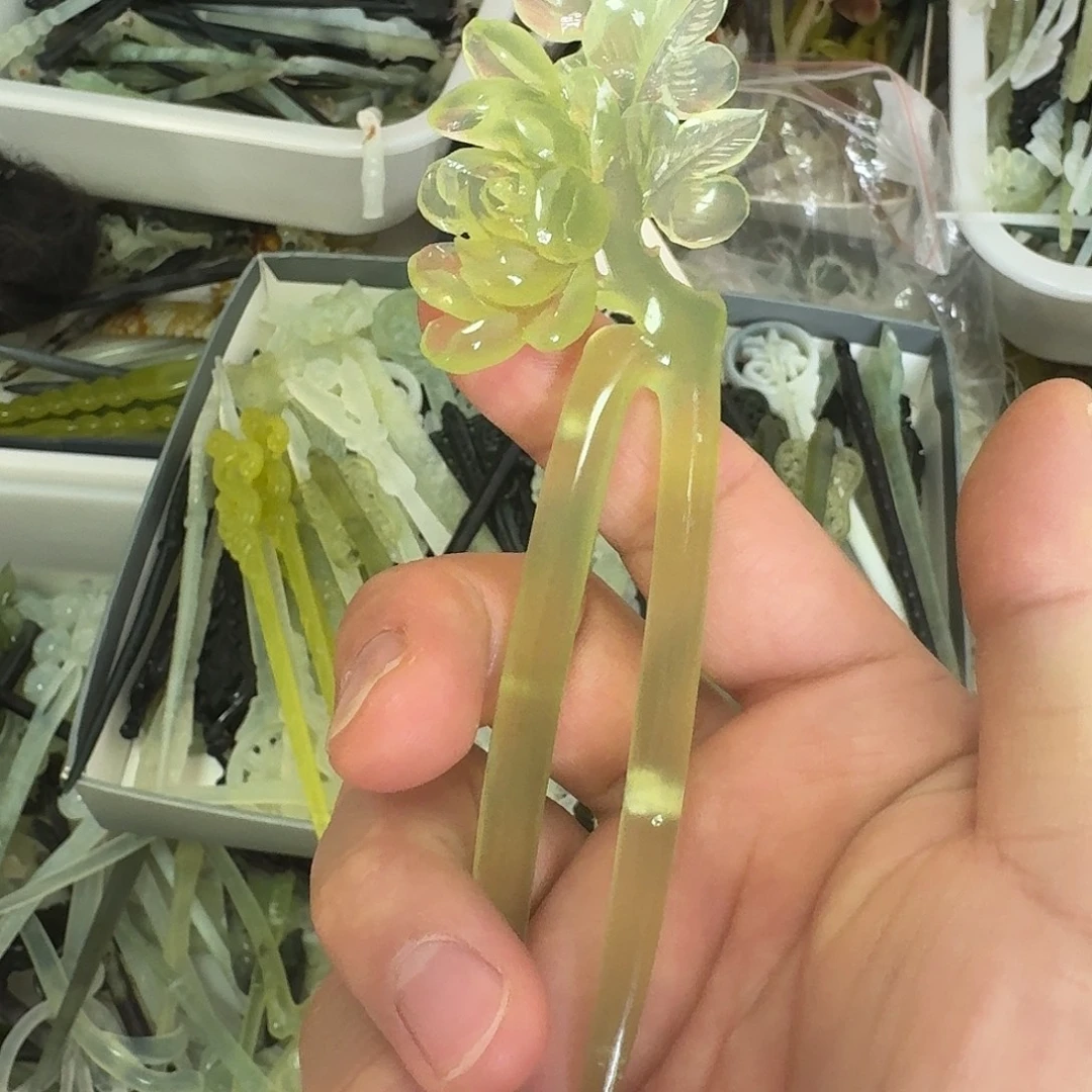 蛇纹石玉未镶嵌发饰
