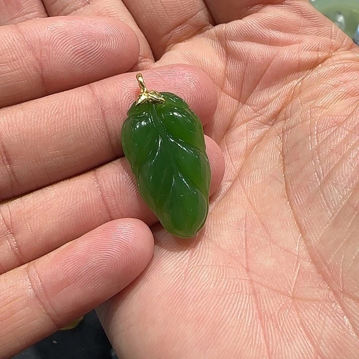 和田玉（碧玉）18K金镶嵌颈饰
