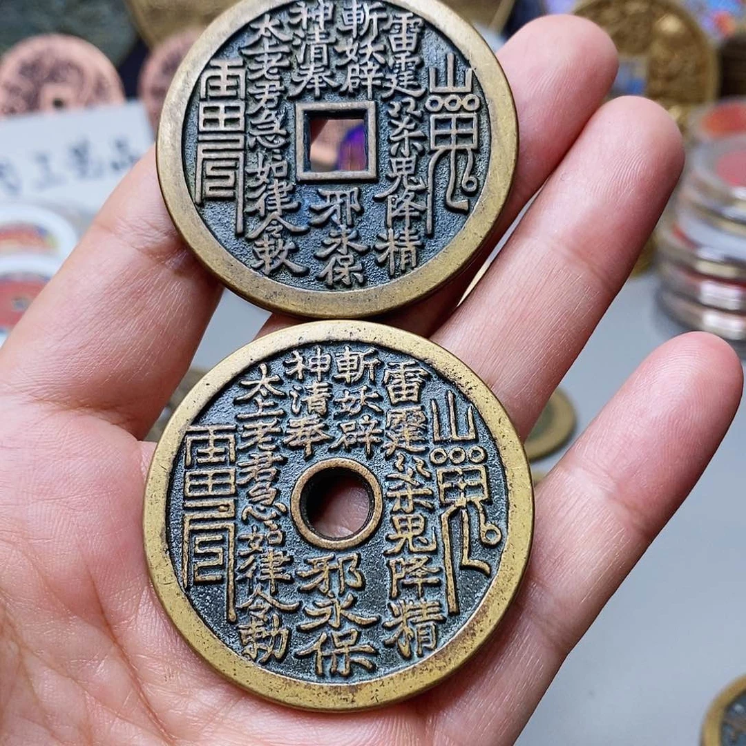 铜现代工艺品，铜币工艺品
