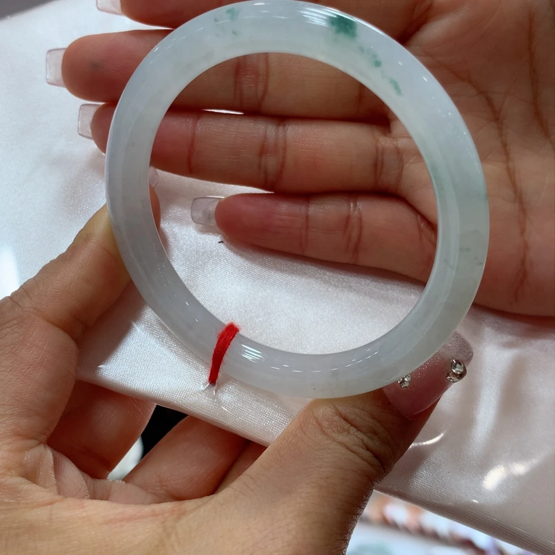 翡翠手镯未镶嵌买断