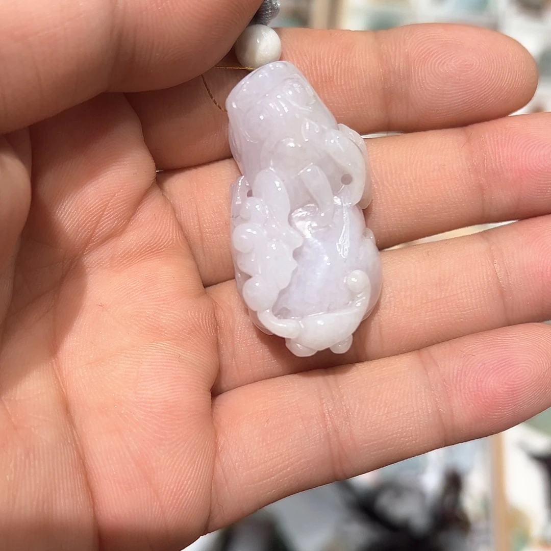 翡翠未镶嵌颈饰挂件