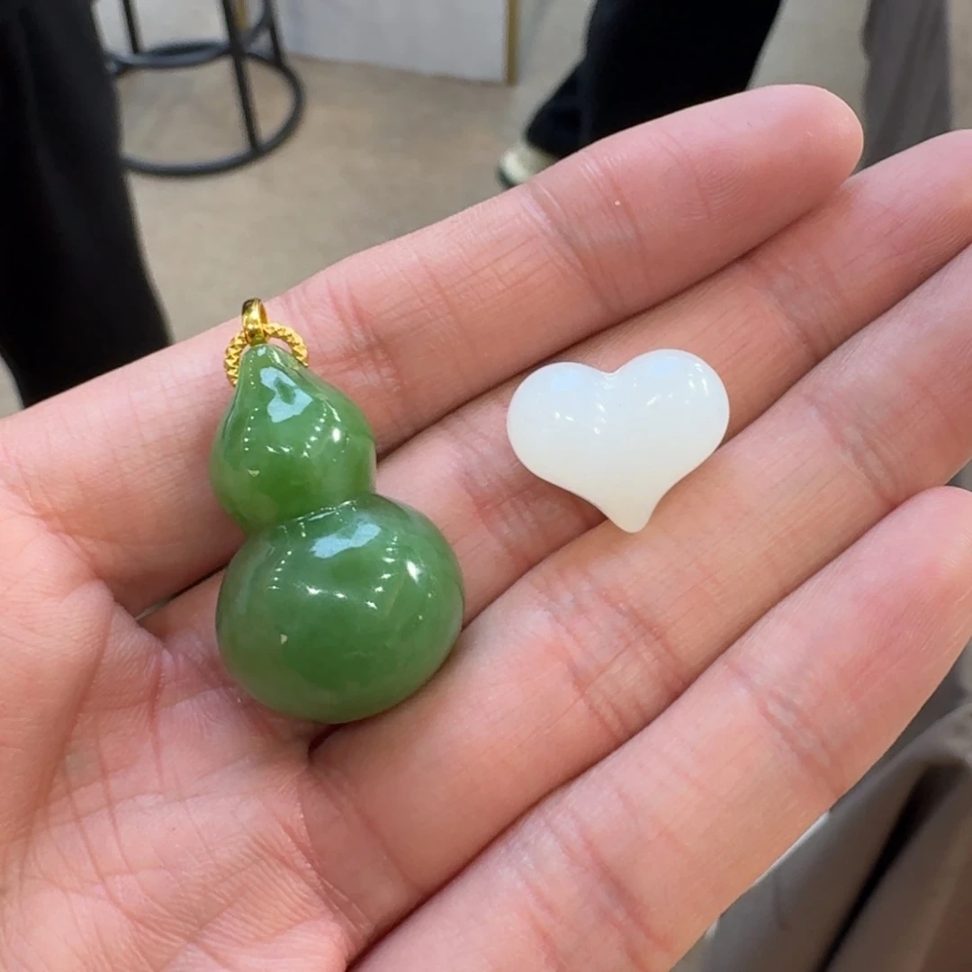 和田玉18K金镶嵌颈饰1225残暴哥卡30左右代购不退