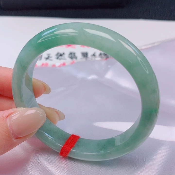 翡翠未镶嵌手镯57圈口