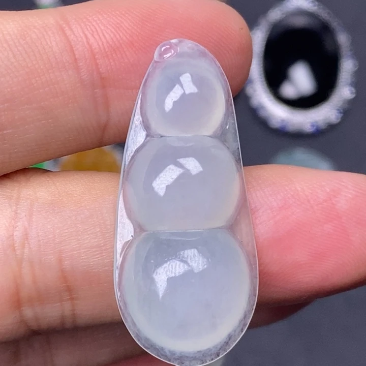 翡翠未镶嵌颈饰天然缅甸翡翠A货