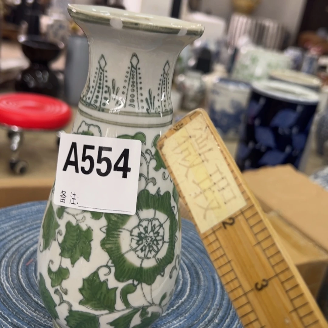 微瑕青花瓷器值得厚爱