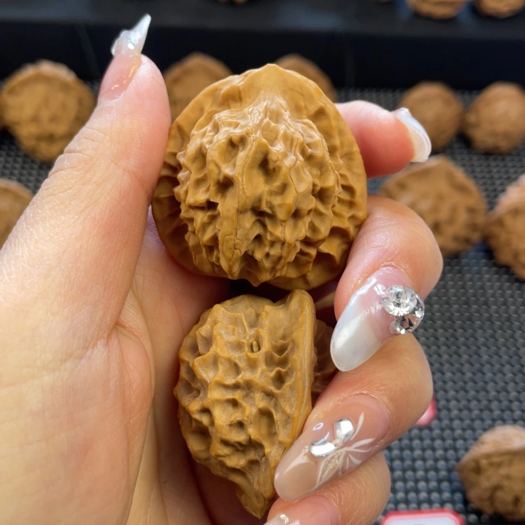 卡*法秦岭小王文玩核桃