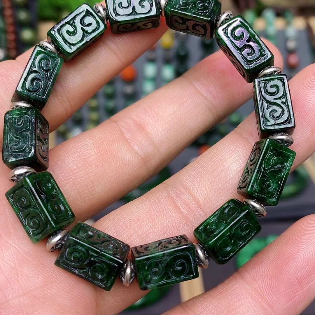 翡翠手链未镶嵌漂亮美眉