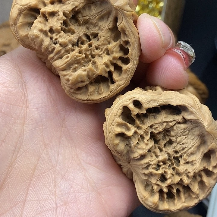 大叶紫檀（黑酸枝木类）聚宝盆50