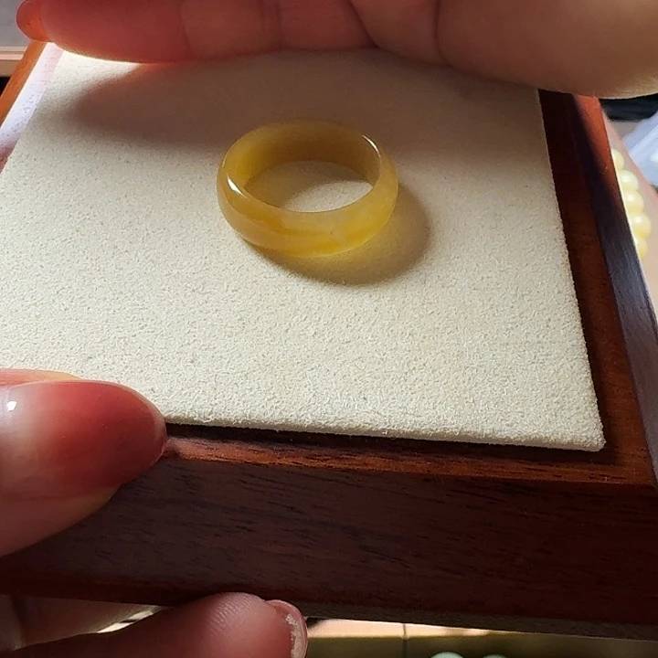 小***】和田玉（糖玉）未镶嵌手链