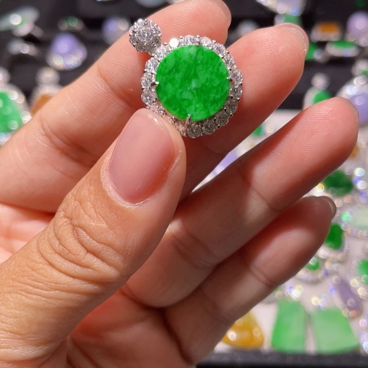 翡翠银S925镶嵌颈饰精品