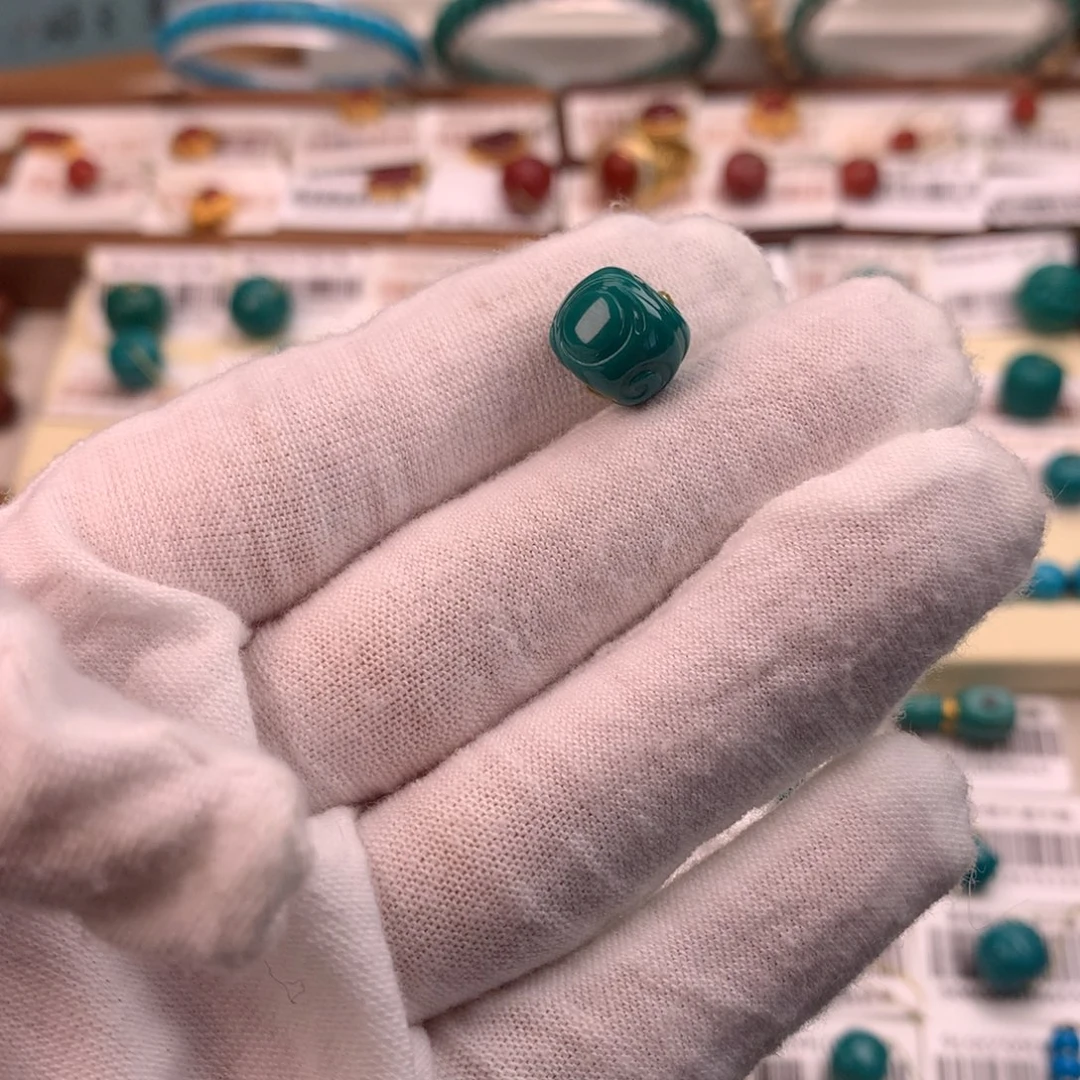 绿松石未镶嵌配饰凡