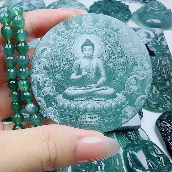 翡翠未镶嵌颈饰多样性发货天然的A货翡翠