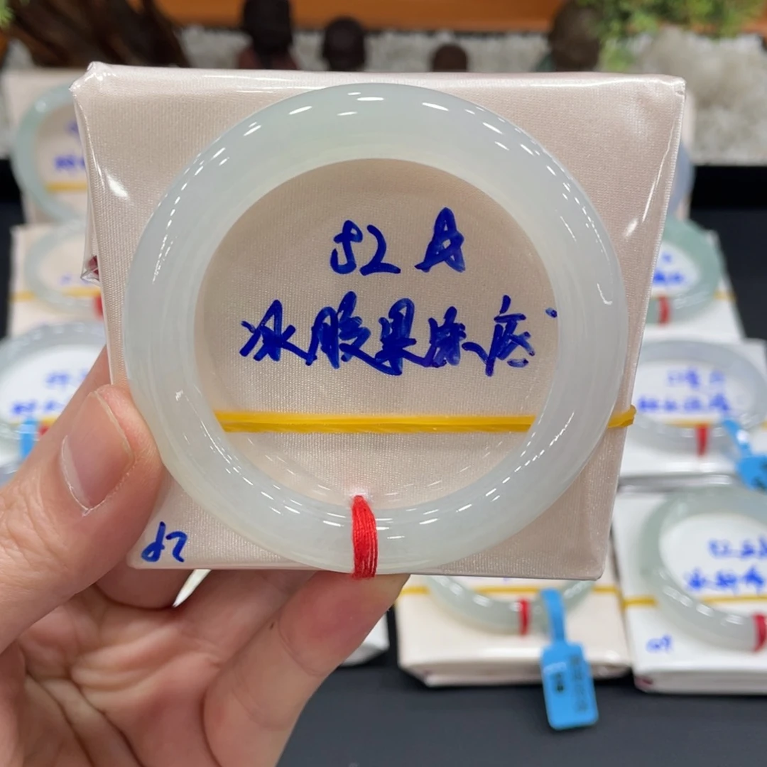未镶嵌手镯翡翠翡翠