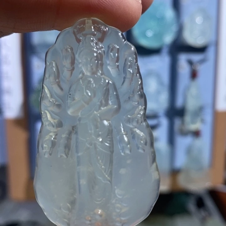 岫玉未镶嵌颈饰吊坠