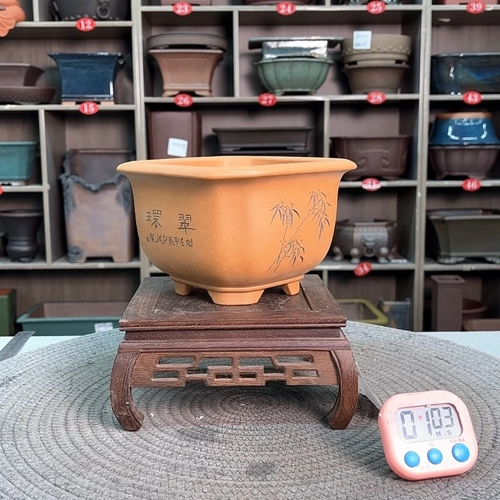 紫砂花盆x*紫砂的颜色很好看