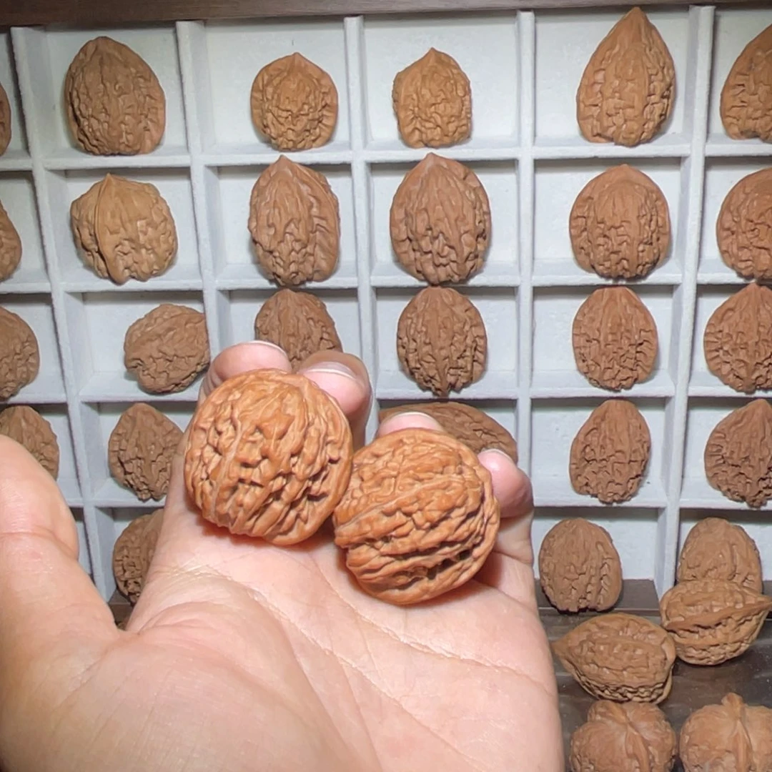 伟***伟文玩核桃把件四座楼