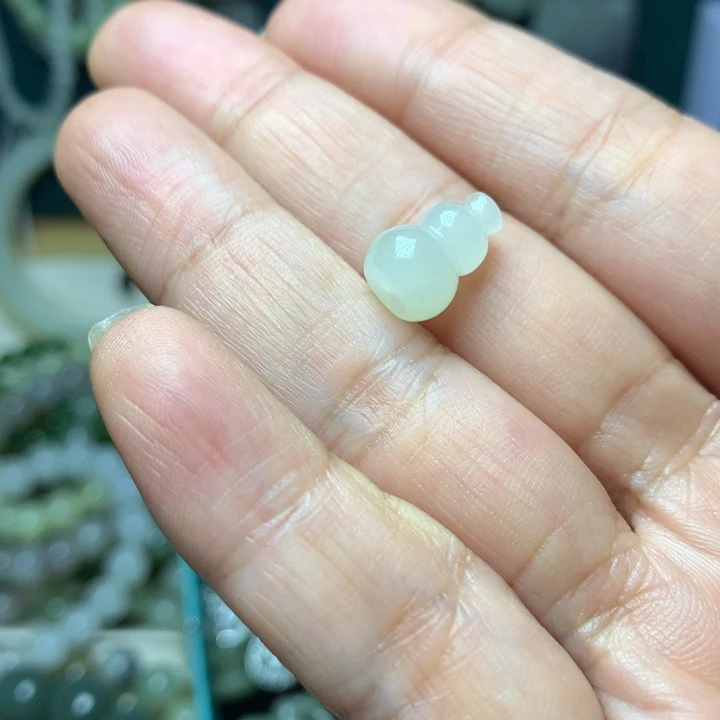 项链未镶嵌和田玉（糖玉）