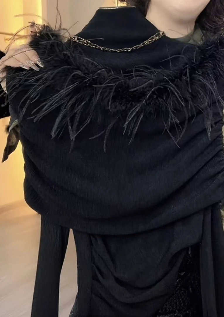 【巴曼贝莉】冬季新款驼鸟毛醋酸加厚修身显瘦两件套上衣GC2022071