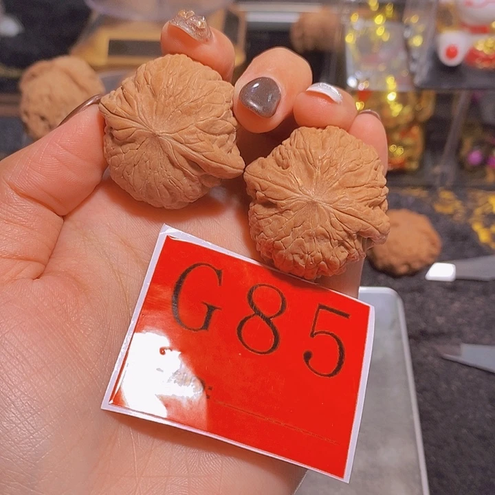 文玩核桃吊坠铁锤35